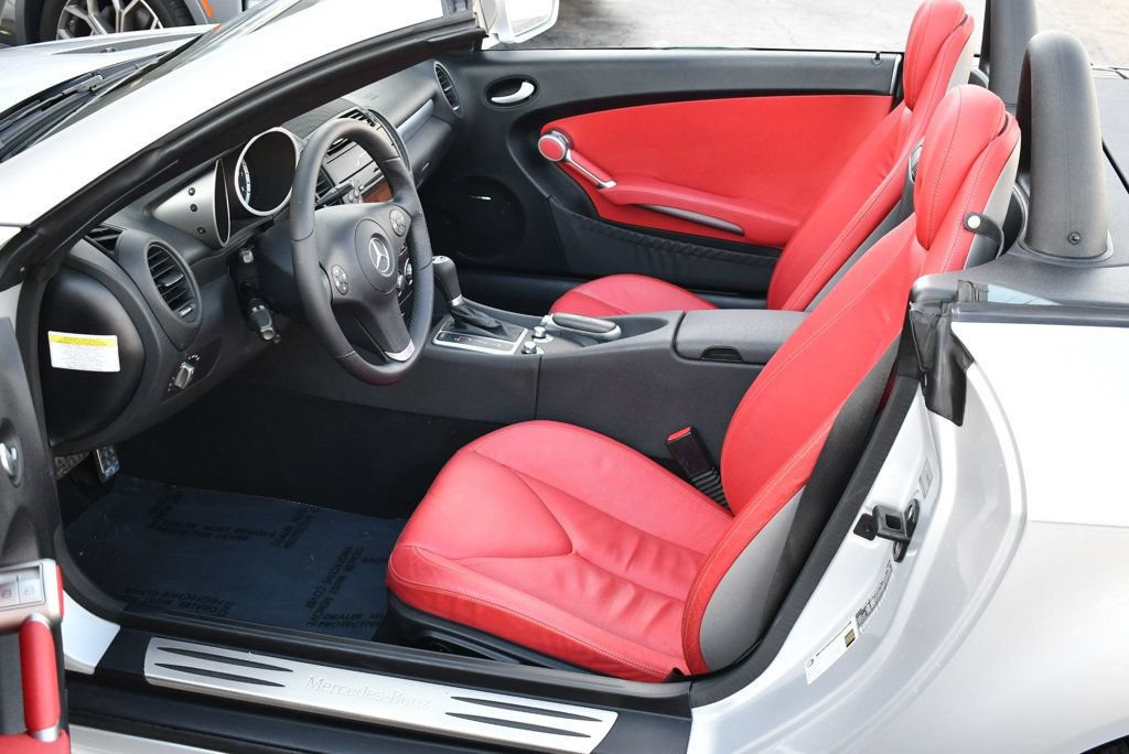 Used 2009 Mercedes-Benz SLK 300 image 50