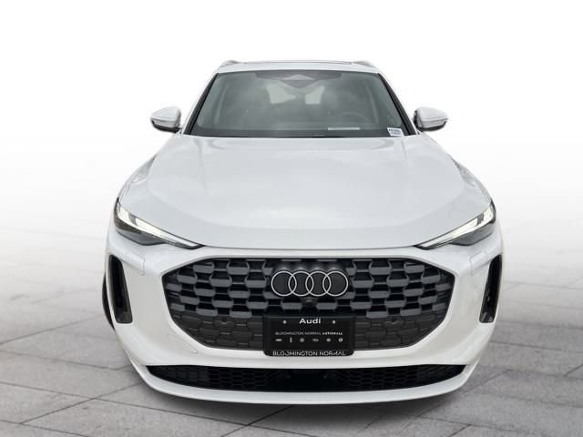 Used 2025 Audi Q5 Premium w/ Convenience Package image 2