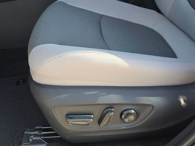 New 2025 Toyota RAV4 XLE image 28