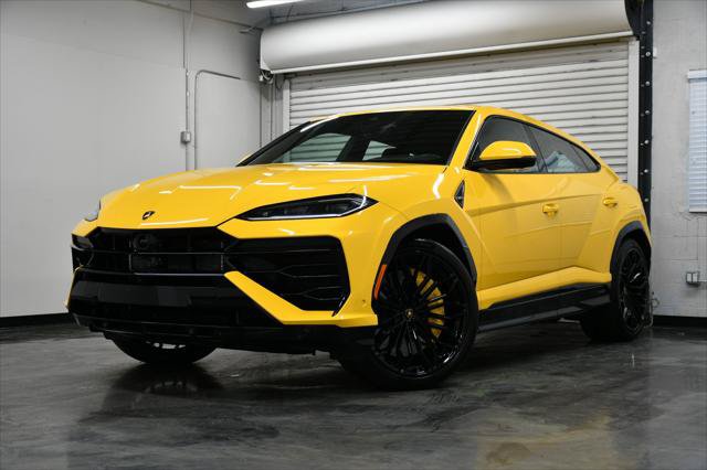 Used 2025 Lamborghini Urus SE AWD/4WD image 1
