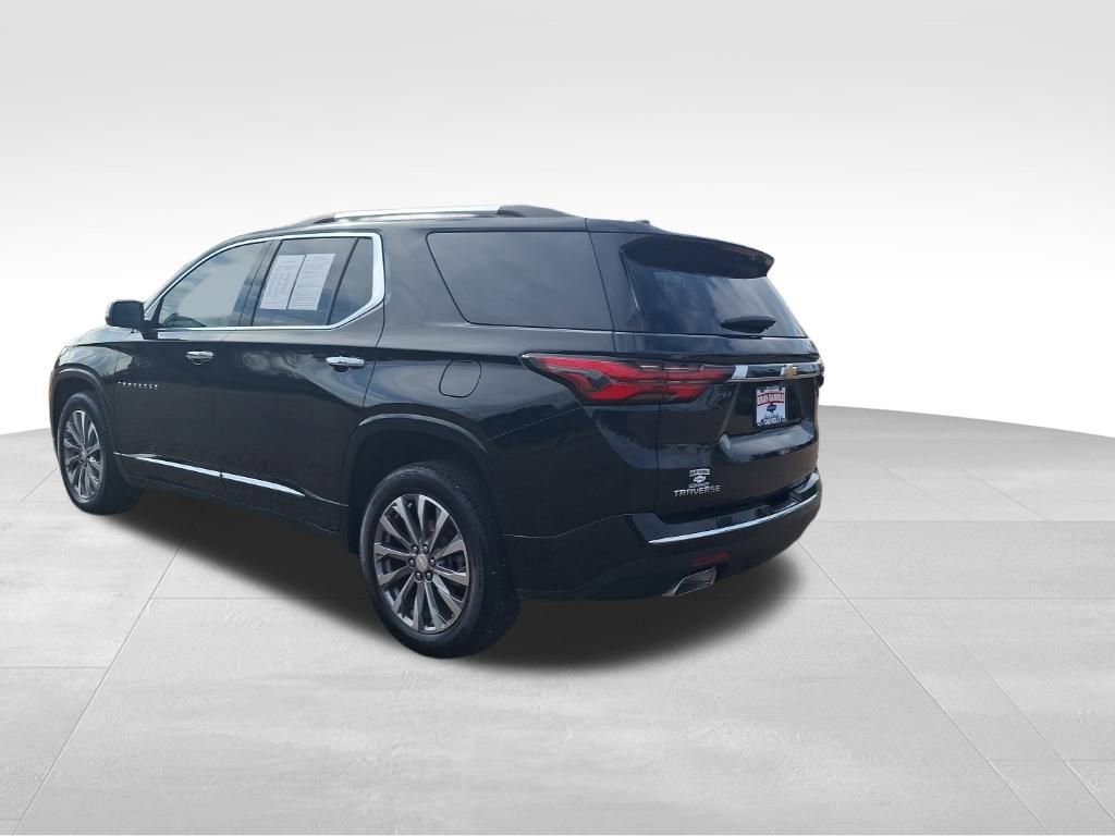 Used 2023 Chevrolet Traverse Premier image 11