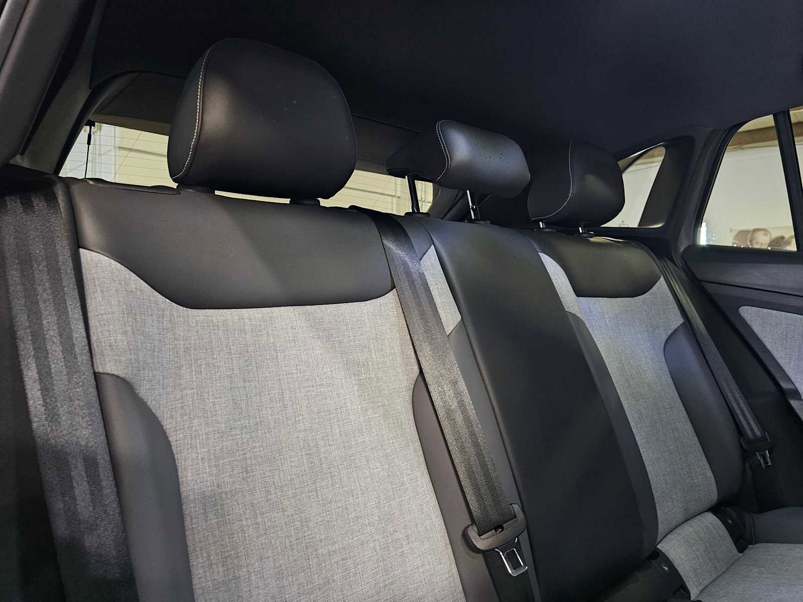 Used 2023 Volkswagen ID.4 Pro image 13