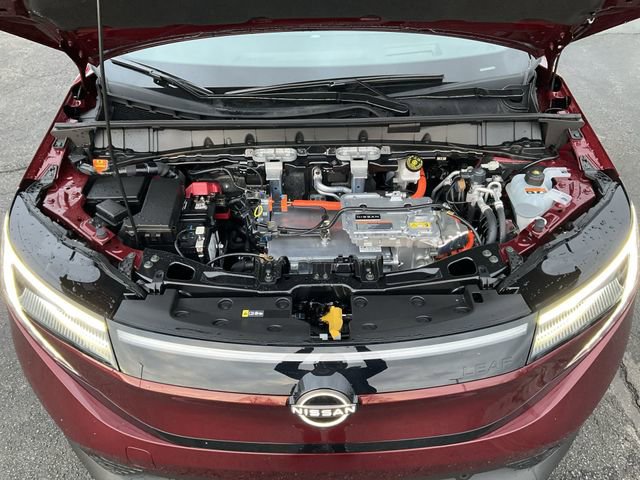 New 2026 Nissan Leaf Platinum+ w/ Cargo Package (Platinum+) image 35