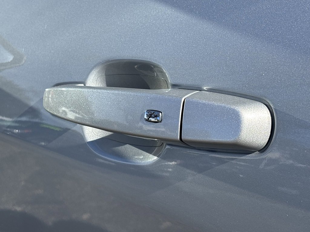 Used 2020 Chevrolet Equinox LS image 22