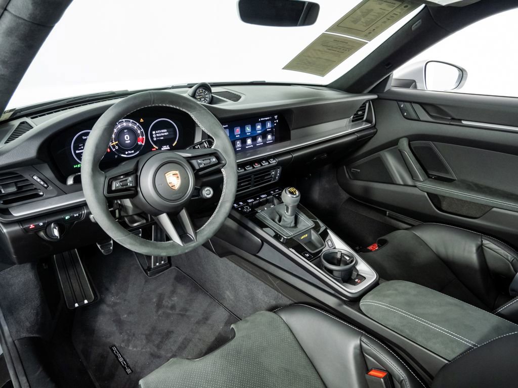 Used 2026 Porsche 911 GT3 RWD image 4