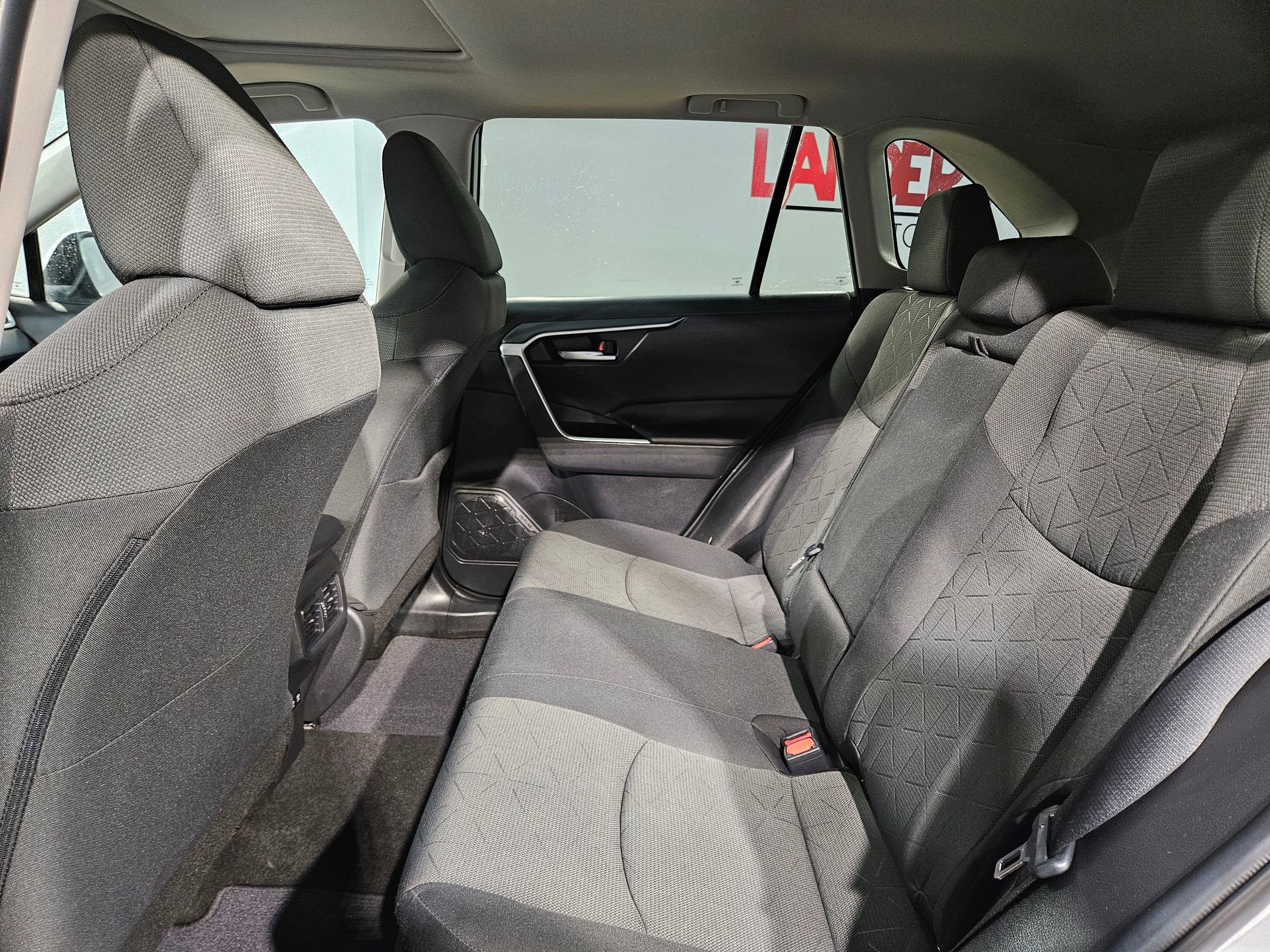 Used 2020 Toyota RAV4 XLE w/ Convenience Package image 36