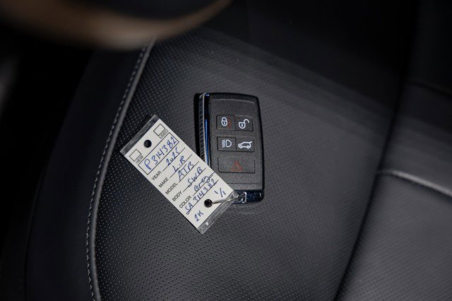 Used 2025 Land Rover Range Rover Autobiography image 49