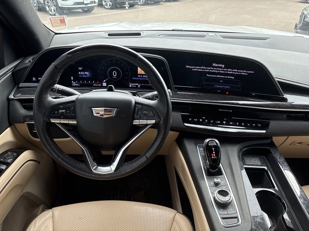 Certified 2022 Cadillac Escalade Premium Luxury AWD/4WD image 9