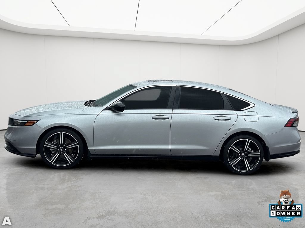 Used 2024 Honda Accord Sport image 3