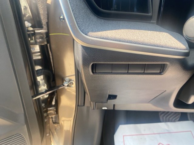 New 2026 Nissan Kicks SV w/ SV Premium Package image 19