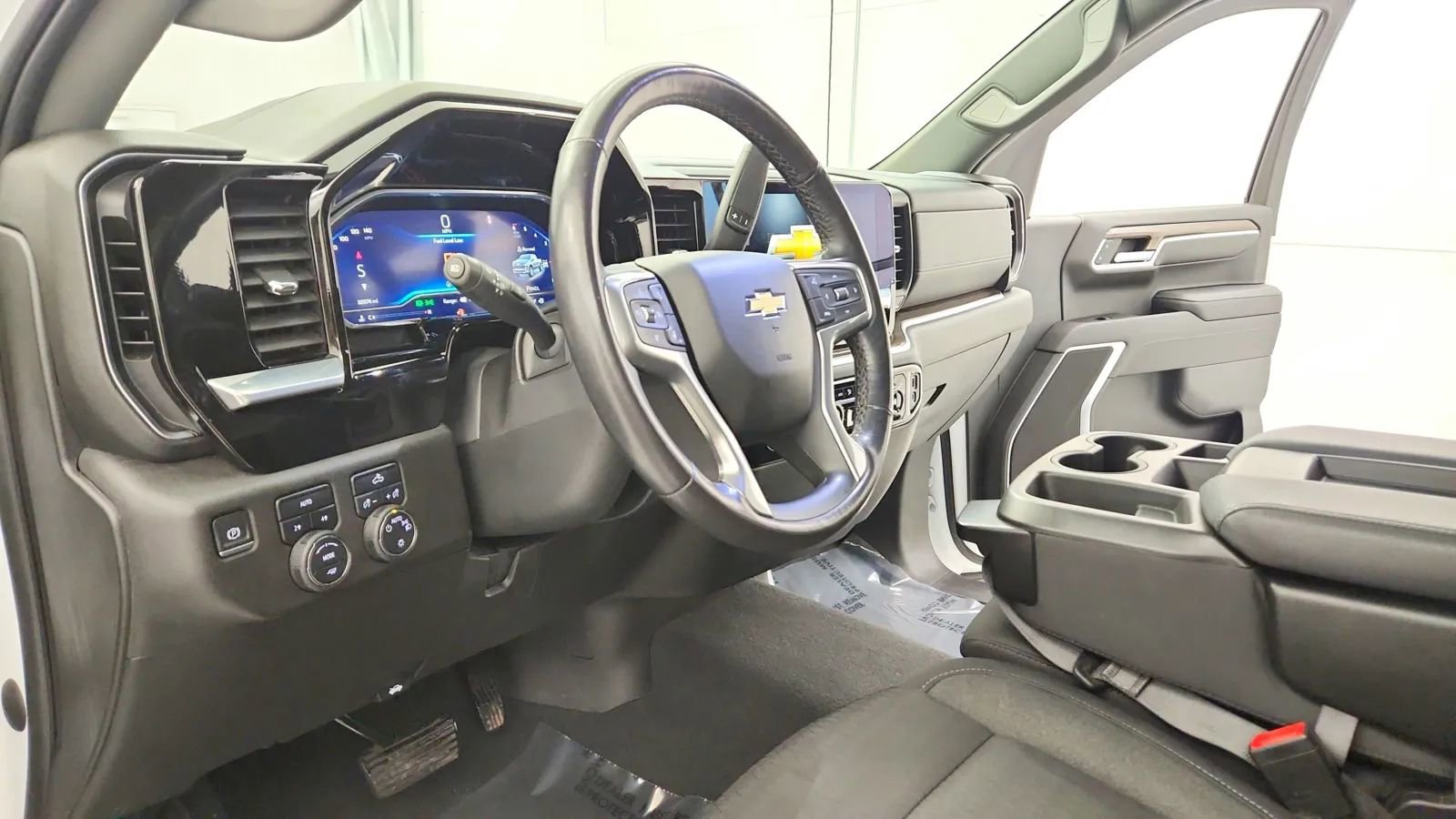 Used 2022 Chevrolet Silverado 1500 LT image 21