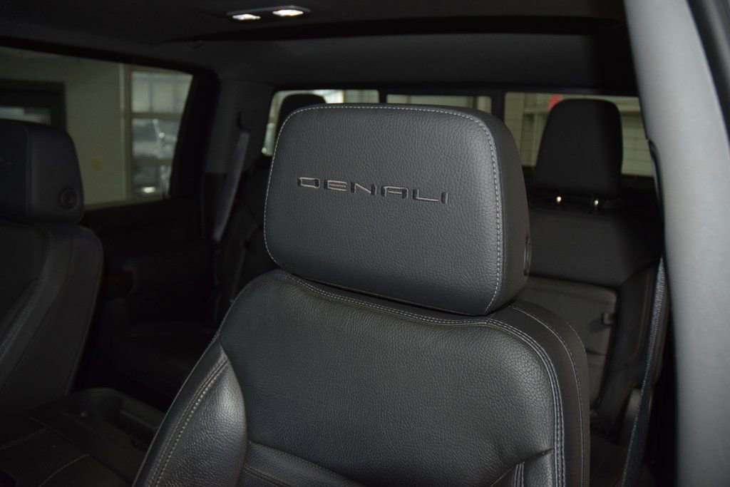 Used 2022 GMC Sierra 3500 Denali w/ Denali Ultimate Package image 41