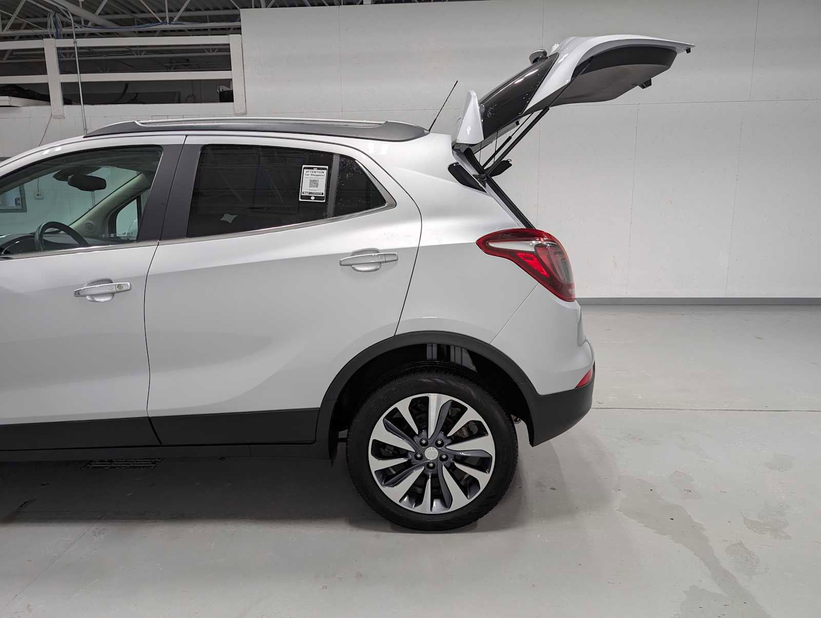 Used 2022 Buick Encore Preferred w/ Safety Package image 11