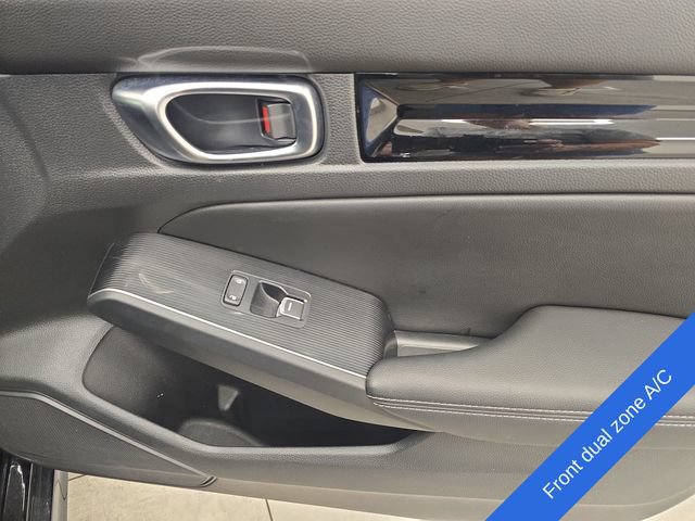 Used 2022 Honda Civic Touring image 11