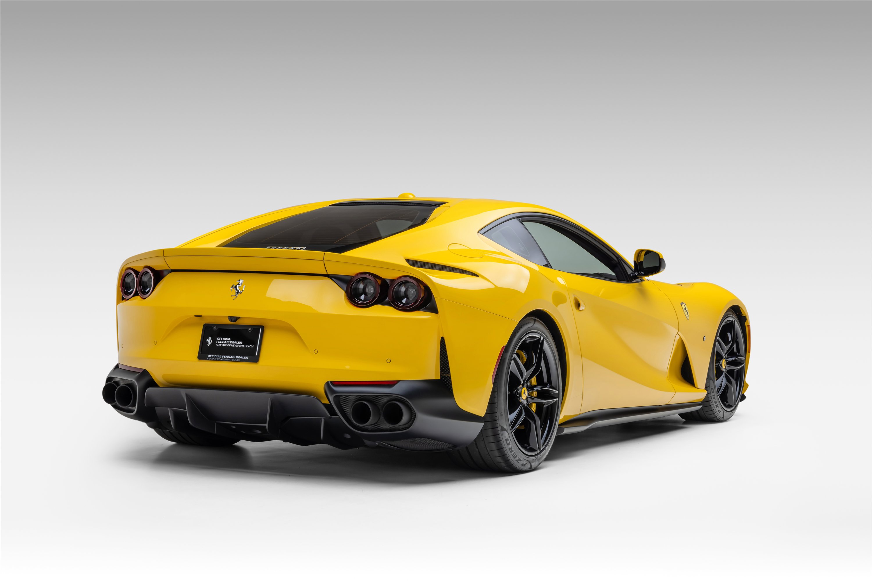 Used 2019 Ferrari 812 Superfast image 8