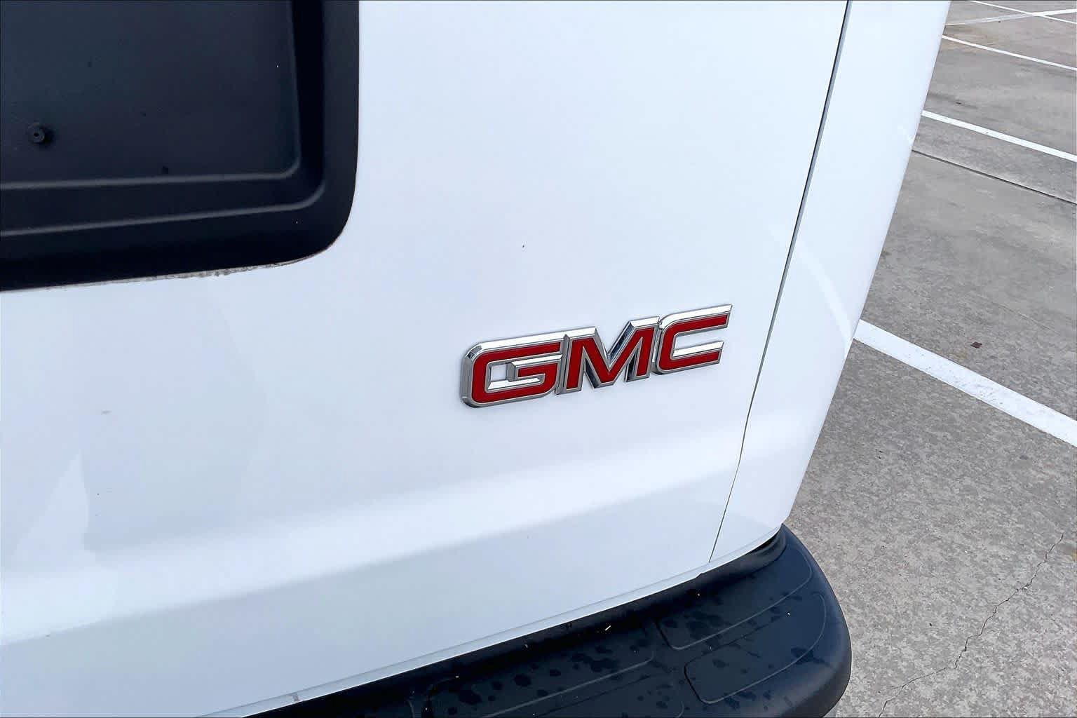 Certified 2025 GMC Savana 2500 w/ Driver Convenience Package RWD image 9