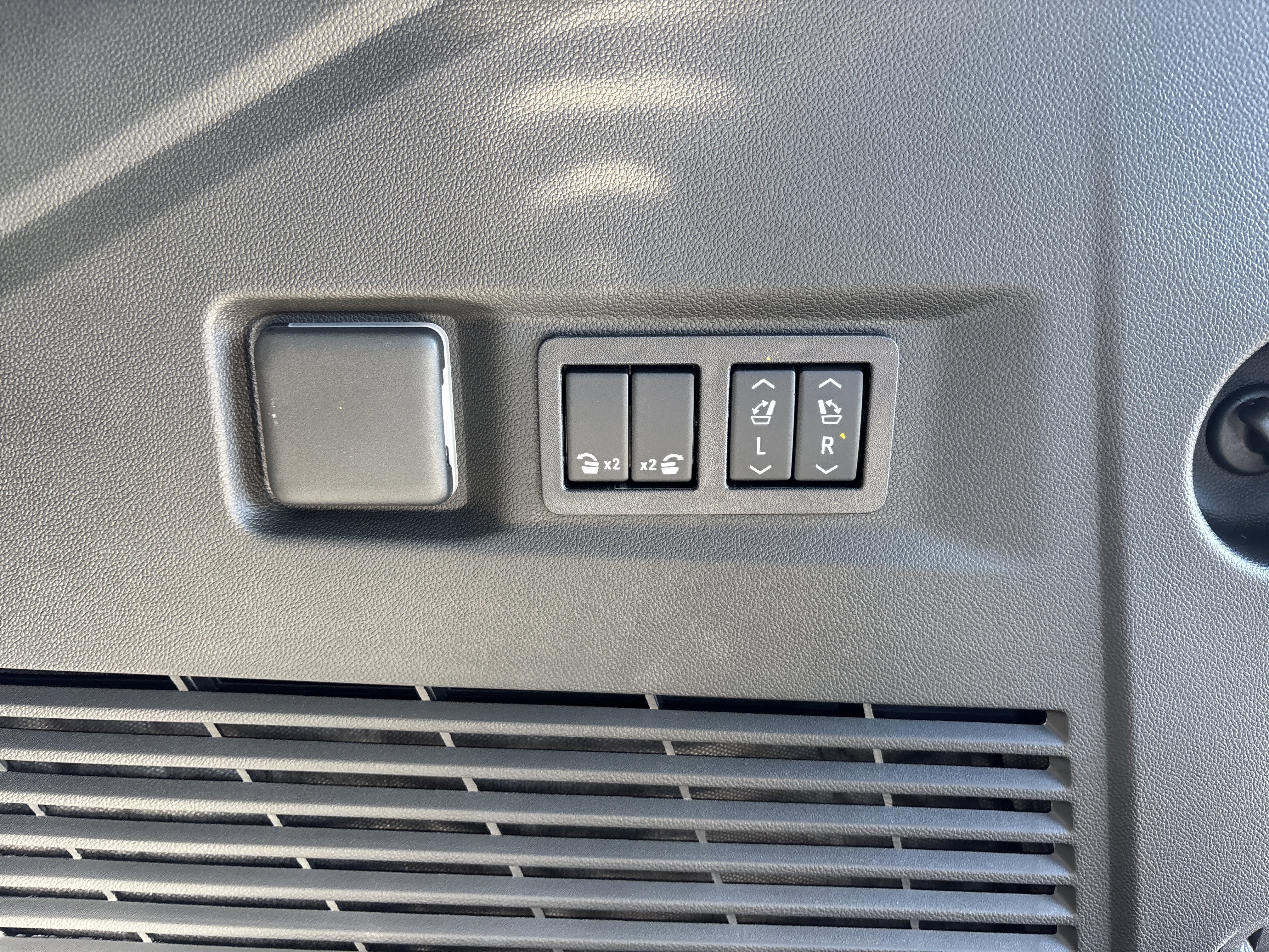 New 2026 Chevrolet Tahoe Premier image 7