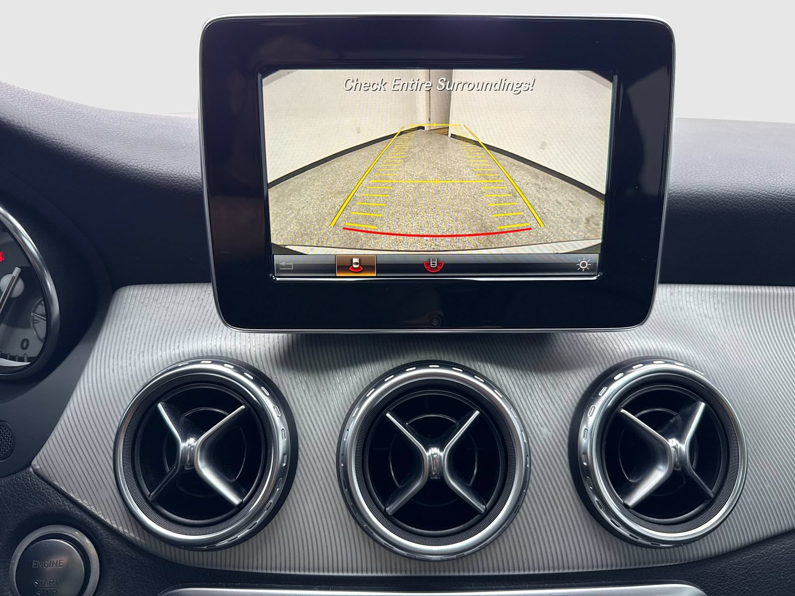 Used 2017 Mercedes-Benz GLA 250 image 28