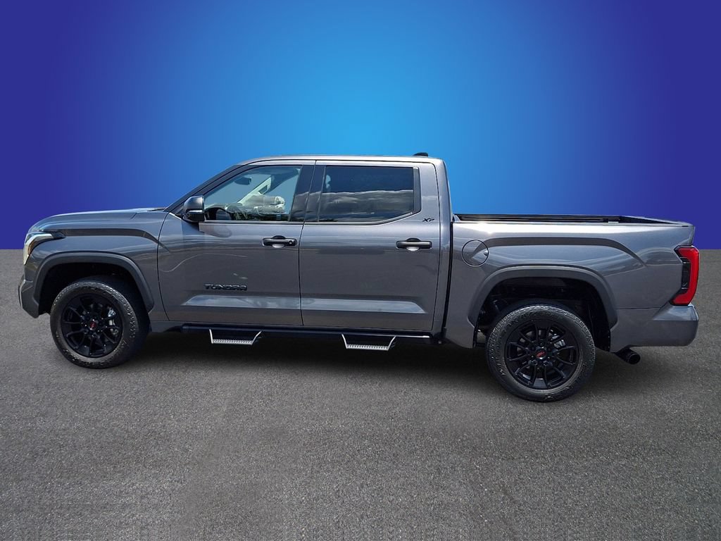 Used 2023 Toyota Tundra SR5 w/ SR5 Convenience Package AWD/4WD image 7