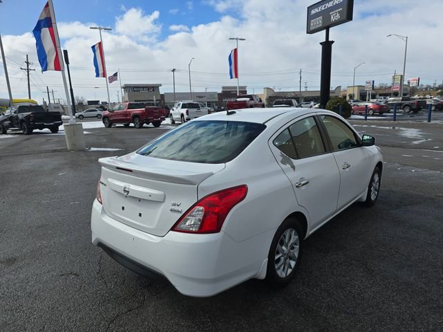 Used 2017 Nissan Versa SV w/ SV Special Edition Package image 5