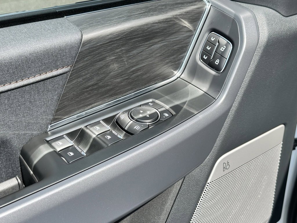 New 2025 Ford F150 Lariat w/ Equipment Group 501A Mid image 27