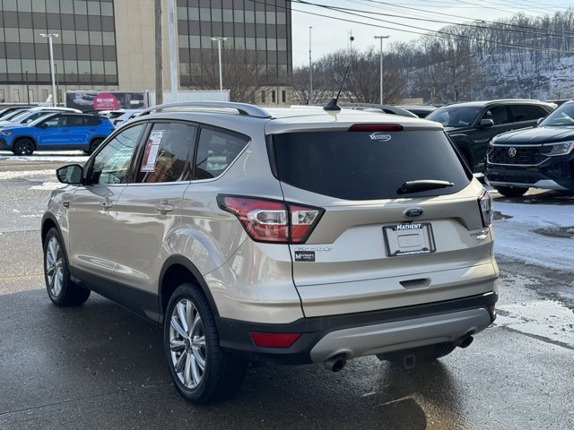 Used 2018 Ford Escape Titanium image 3
