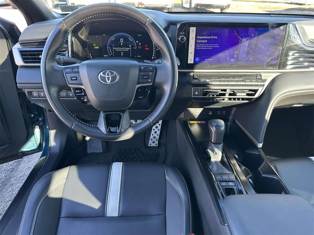 Certified 2025 Toyota Camry SE image 2