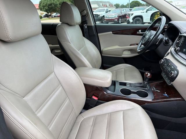 Used 2017 Kia Sorento EX w/ EX Premium Package FWD image 25