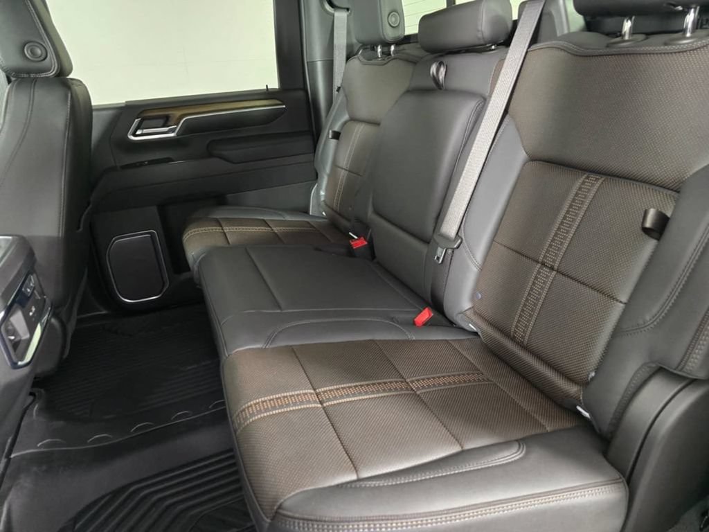 New 2026 Chevrolet Silverado 2500 High Country w/ High Country Premium Package AWD/4WD image 19