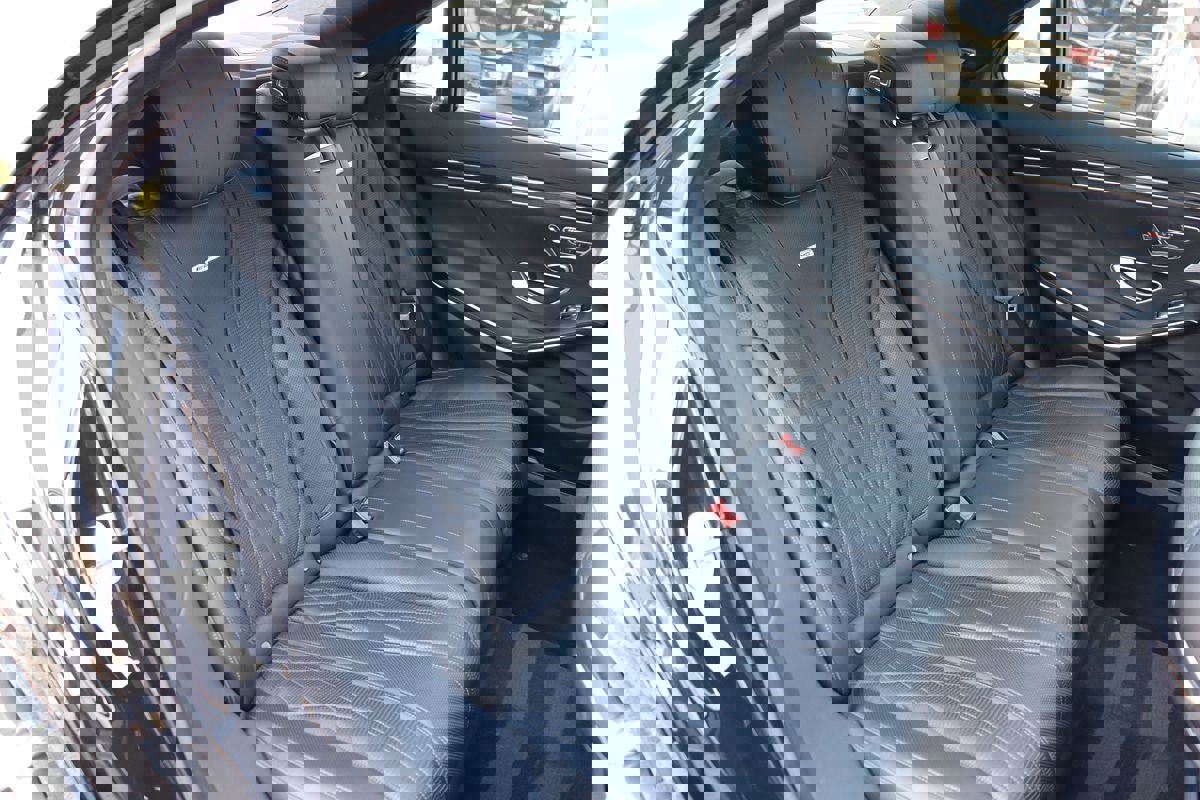 Used 2015 Mercedes-Benz S 63 AMG 4MATIC Sedan w/ Driver Assistance Package image 56