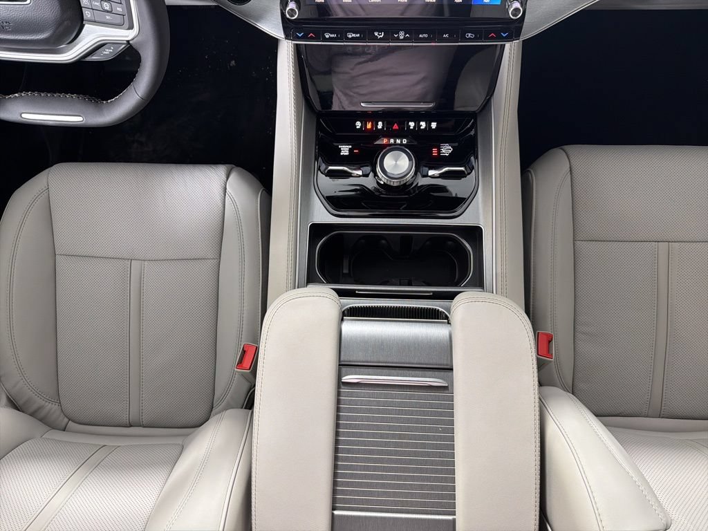 New 2026 Jeep Grand Wagoneer Limited AWD/4WD image 19