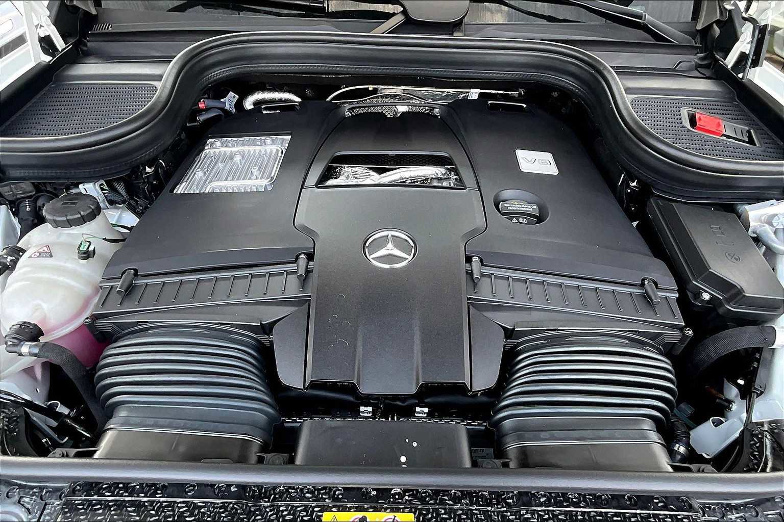 New 2026 Mercedes-Benz GLS 580 4MATIC image 18
