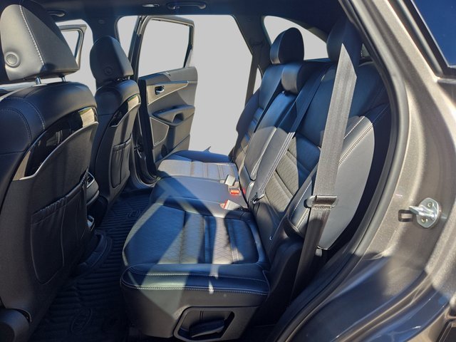 Used 2019 Kia Sorento SX w/ Limited image 17