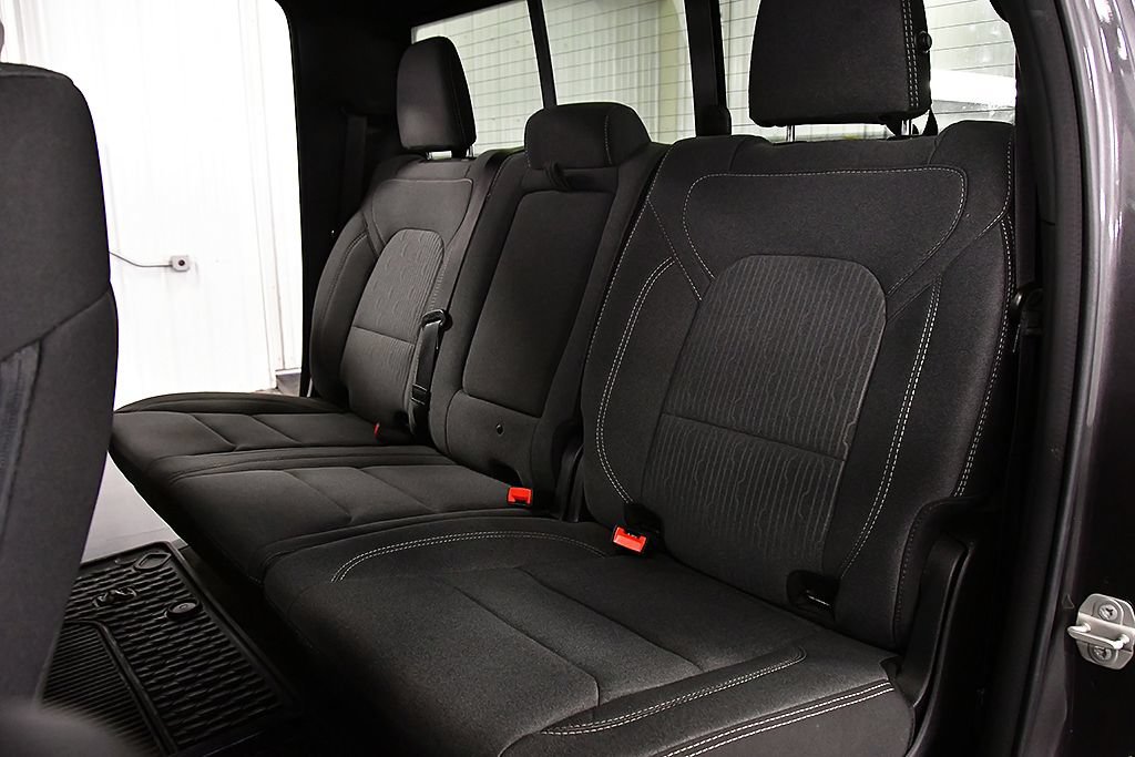 Used 2023 RAM 1500 Big Horn AWD/4WD image 30
