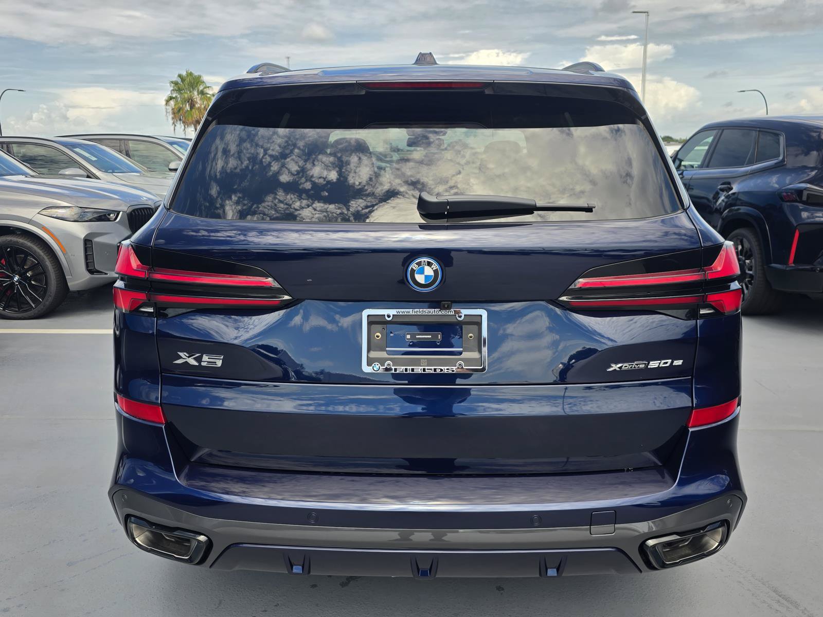 New 2026 BMW X5 xDrive50e w/ M Sport Package AWD/4WD image 5
