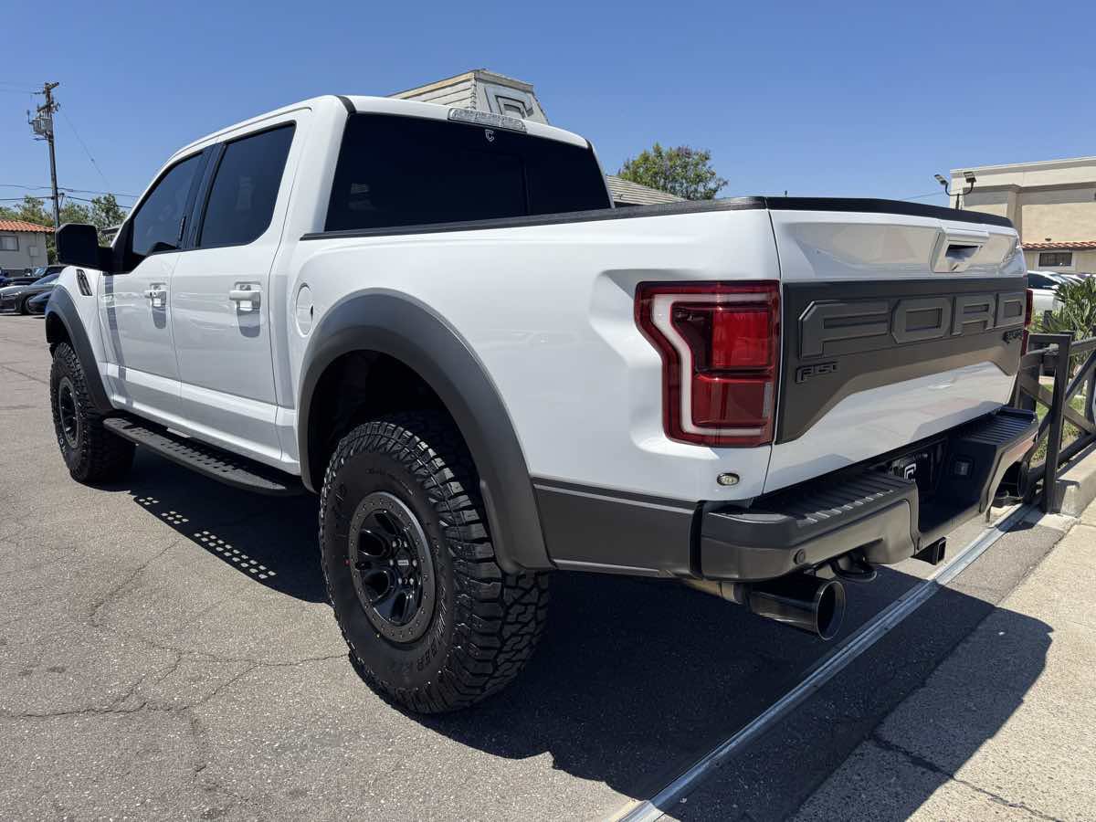 Used 2020 Ford F150 Raptor w/ Equipment Group 802A Luxury AWD/4WD image 4