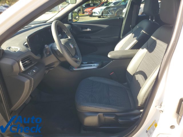 Used 2025 Buick Envista Sport Touring FWD image 15