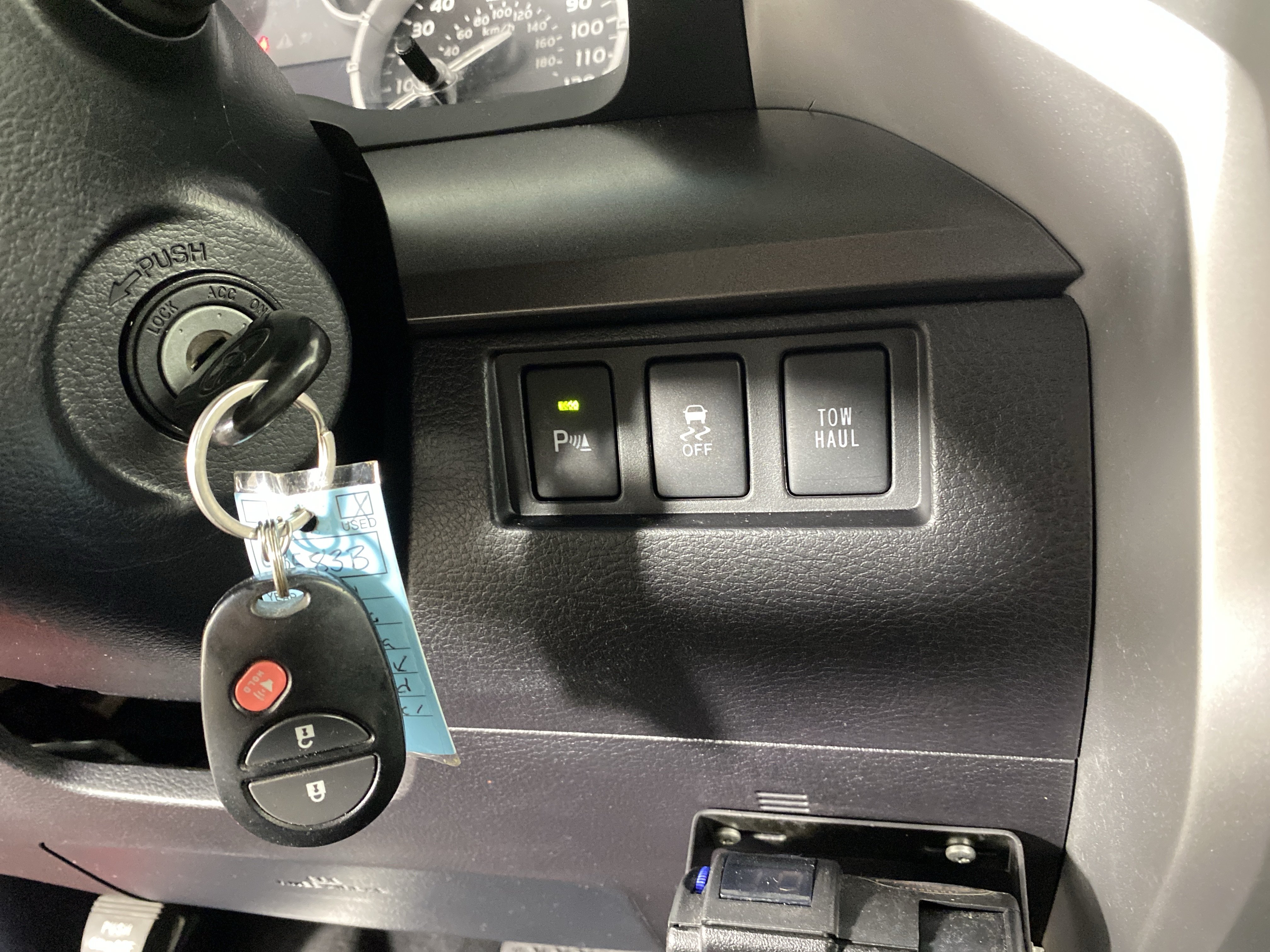 Used 2014 Toyota Tundra SR5 AWD/4WD image 23