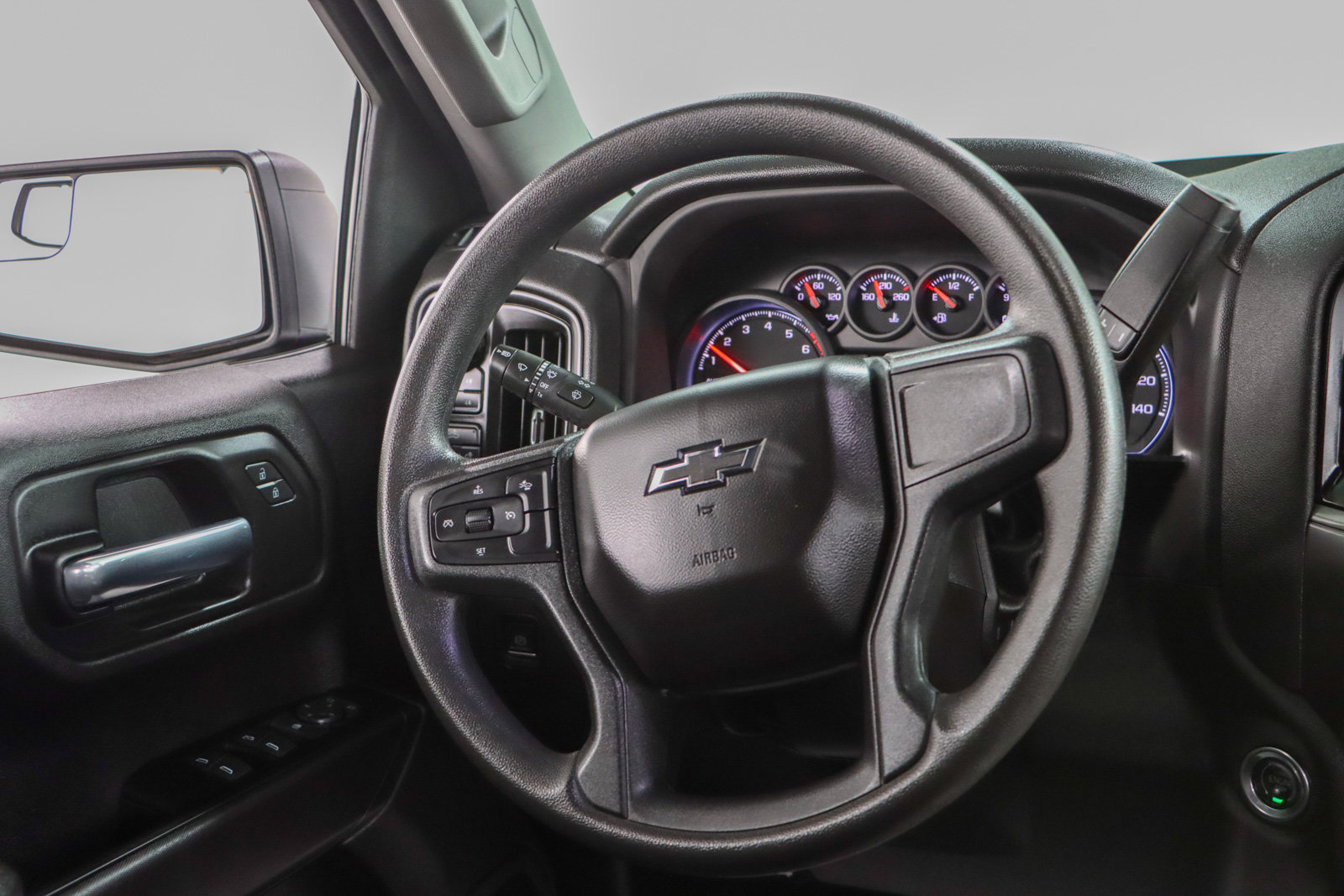 Used 2023 Chevrolet Silverado 1500 Custom Trail Boss w/ LPO, Dark Essentials Package AWD/4WD image 13