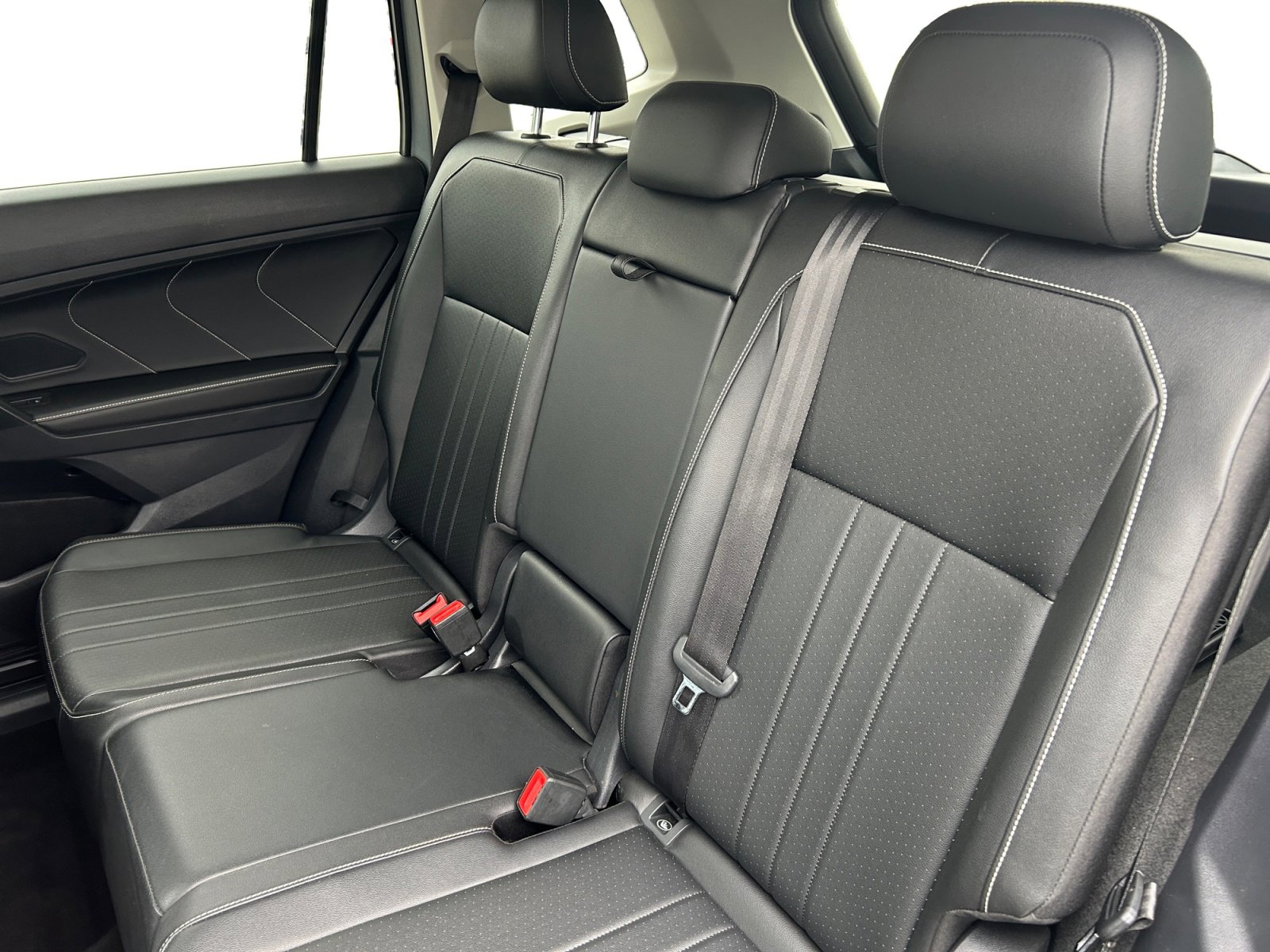 Certified 2022 Volkswagen Tiguan SE AWD/4WD image 5