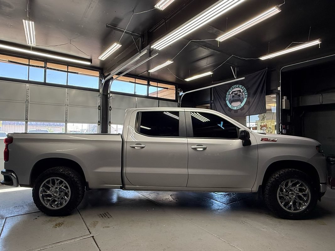 Used 2019 Chevrolet Silverado 1500 LT w/ All-Star Edition AWD/4WD image 4