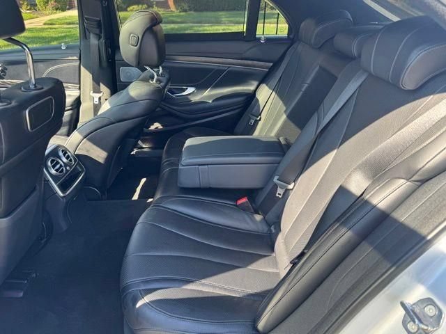 Used 2019 Mercedes-Benz S 450 Sedan image 19