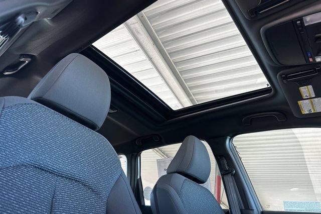 Used 2026 Subaru Forester Premium AWD/4WD image 14