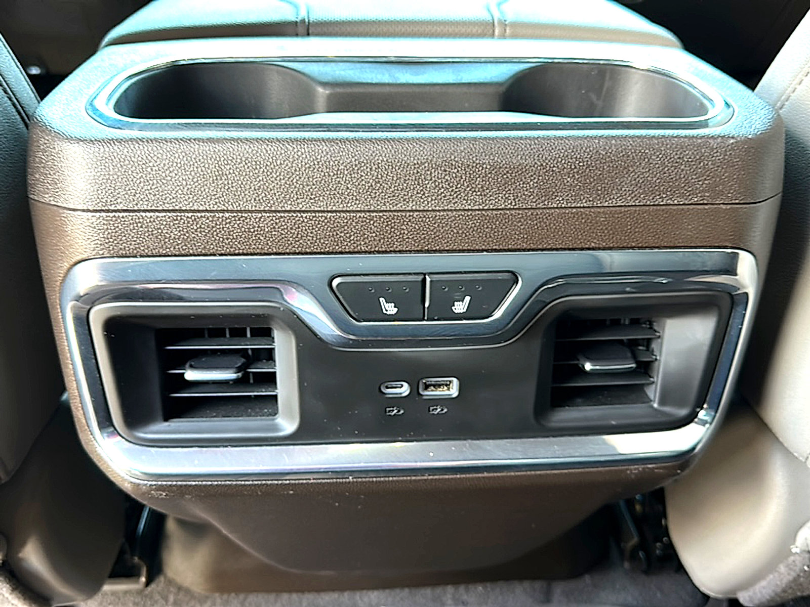 Used 2025 GMC Sierra 1500 SLT AWD/4WD image 21