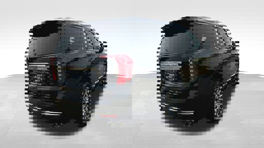 Certified 2021 GMC Yukon Denali w/ Denali Ultimate Package image 9