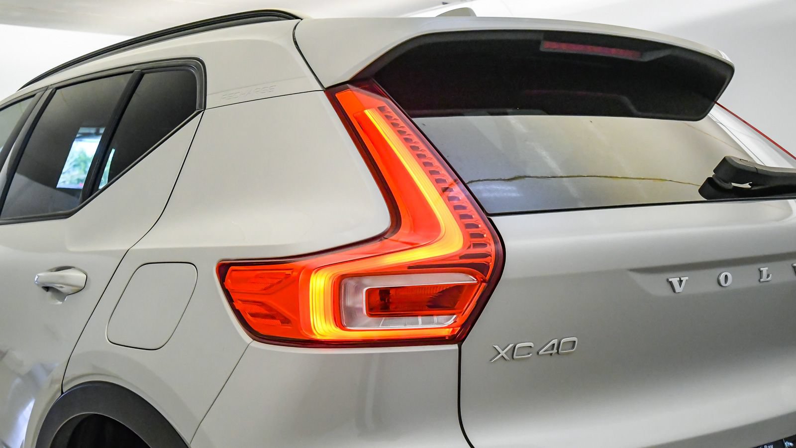 Certified 2023 Volvo XC40 Recharge Plus AWD/4WD image 12