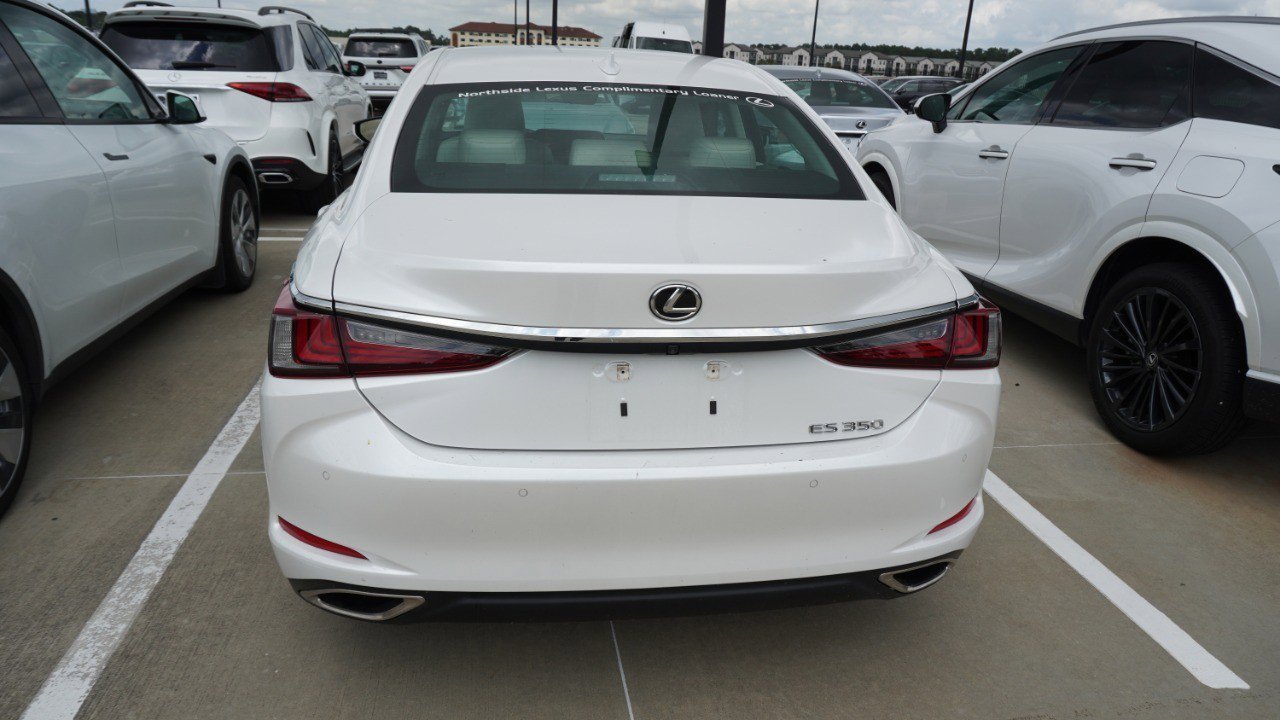 Used 2025 Lexus ES 350 w/ Premium Package FWD image 6