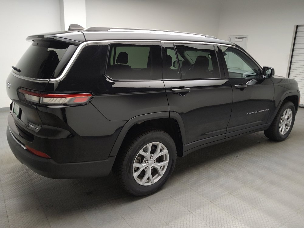 Used 2023 Jeep Grand Cherokee L Limited AWD/4WD image 10