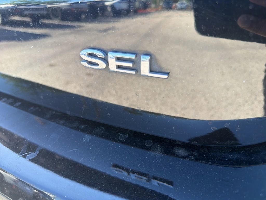 Used 2017 Ford Focus SEL w/ Cold Weather Package image 10