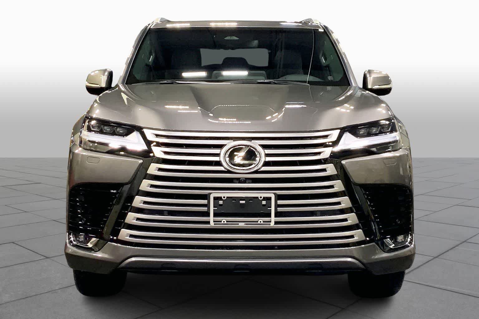 New 2026 Lexus LX 600 4WD w/ Luxury Package image 3